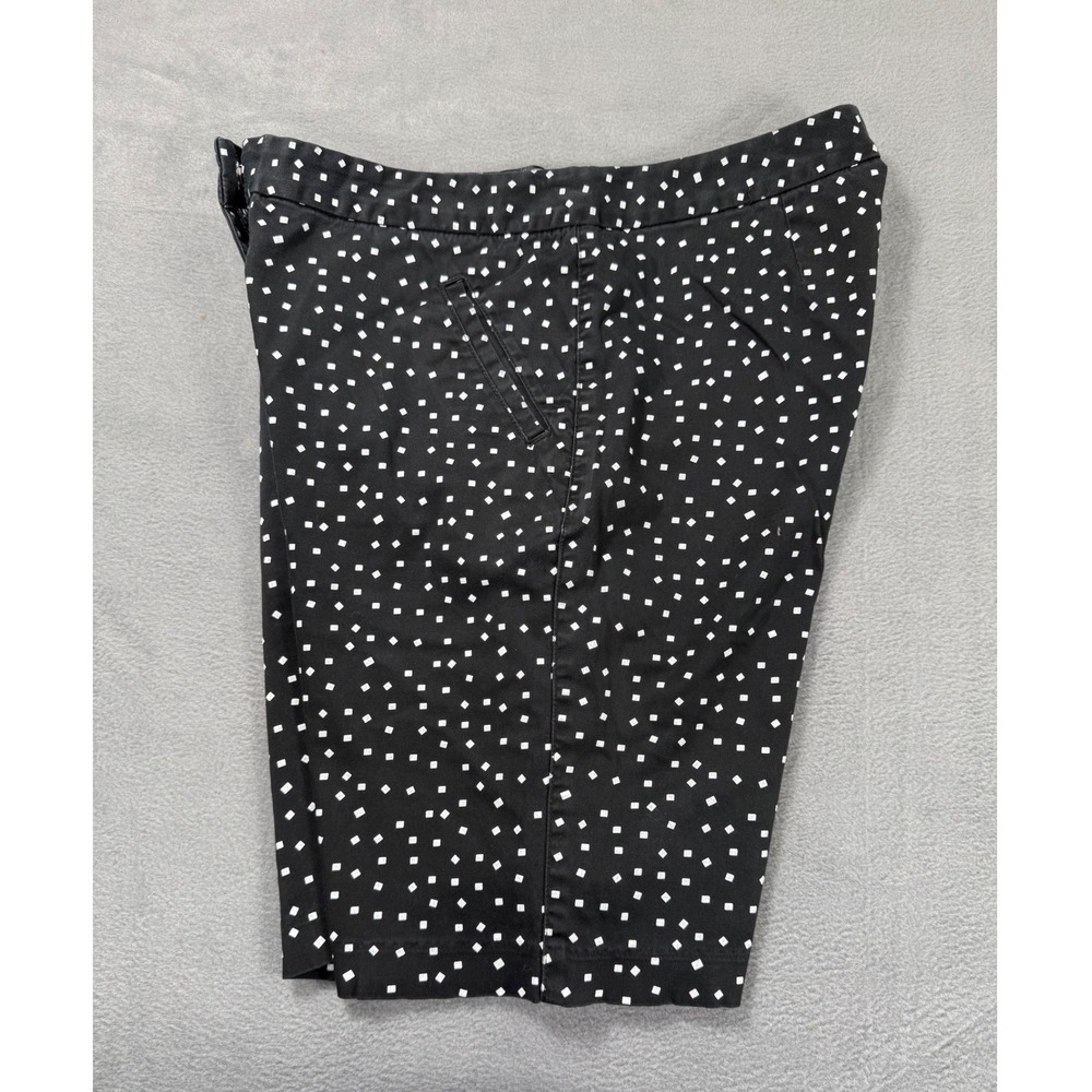 IZOD Golf Womens Shorts Size 8 Black White Geometric Bermuda Preppy Stretch - Picture 6 of 12